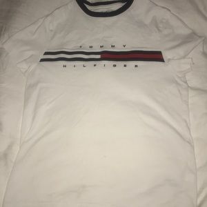 Tommy Hilfiger T-shirt!!!